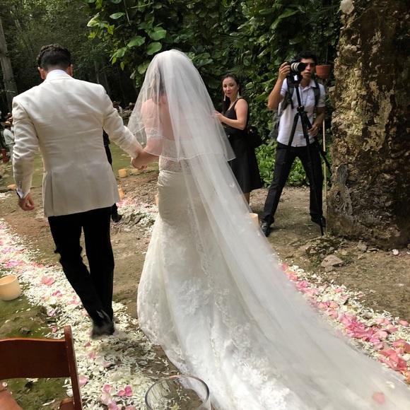 Pronovias Imelda dress - Picture 4 of 4